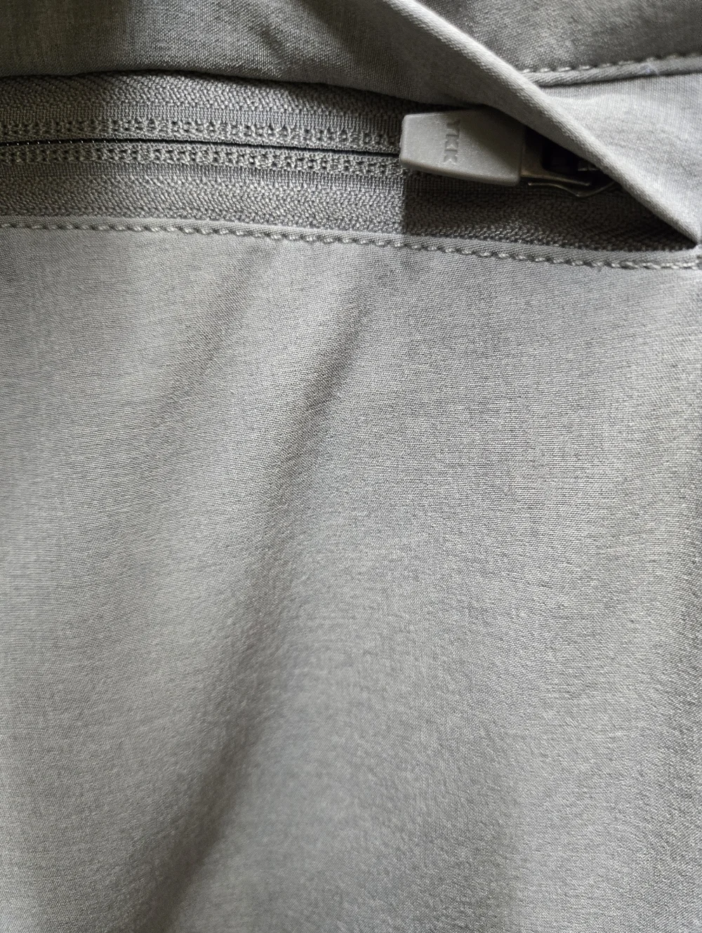 Duluth Pants Men 38x32 Gray Straight Regular Performance Golf Business Casual